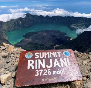 Paket Rinjani Trekking 3 hari 2 malam lomboksnrkling